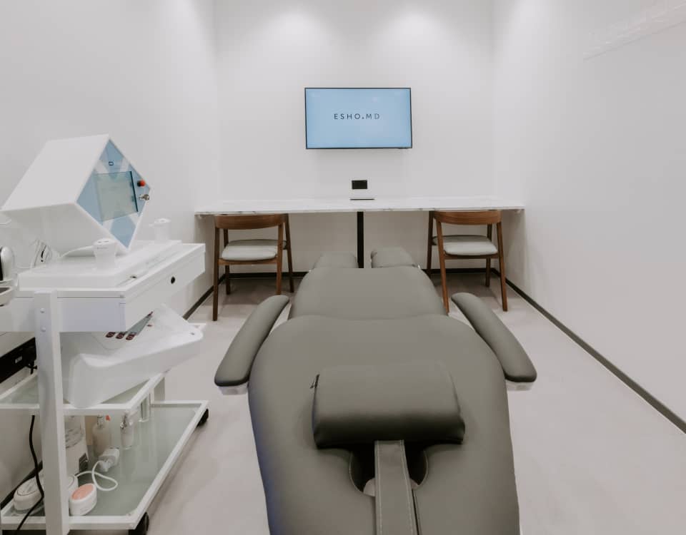 office d&b construction Esho consultation room by Cleo design London