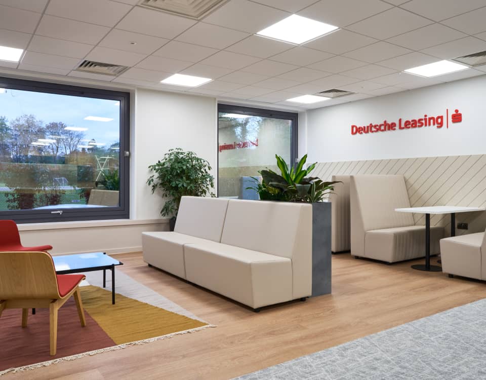 Cat A design and build Deutsche communal spaces and open plan collaboration areas by Cleo